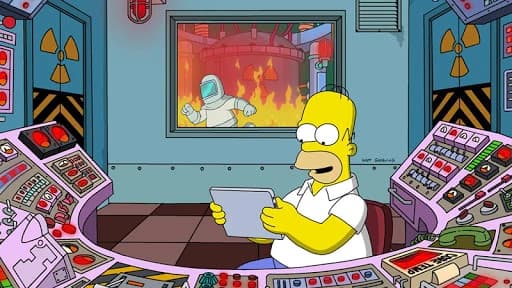 https://media.imgcdn.org/repo/2023/08/the-simpsons-tapped-out/64cb2fe43edcb-the-simpsons-tapped-out-screenshot1.webp